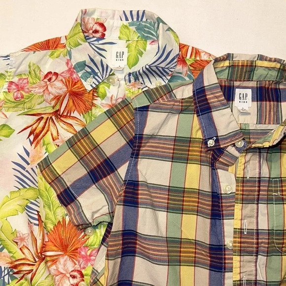 GAP Other - EUC 2 Gap Kids Shirt Sleeve Button Down Shirts (Small - 6/7)